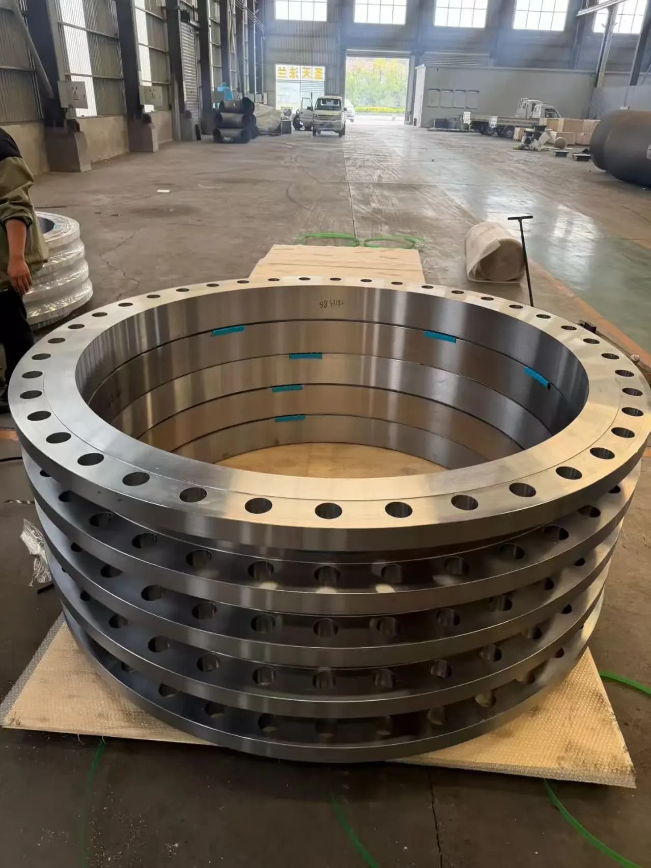 Seoladh Flanges Saincheaptha go dtí na Stáit Aontaithe.
